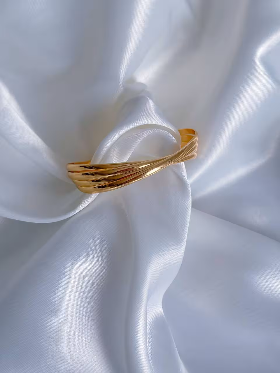 بنگل برند1028ysx بنگل برندysx/فری سایز ومناسب هرسایزمچی/ضدحساسیت/کیفیت بالا/هرگونه بدلیجات از موادشوینده عطرادکلن استخر دورباشند