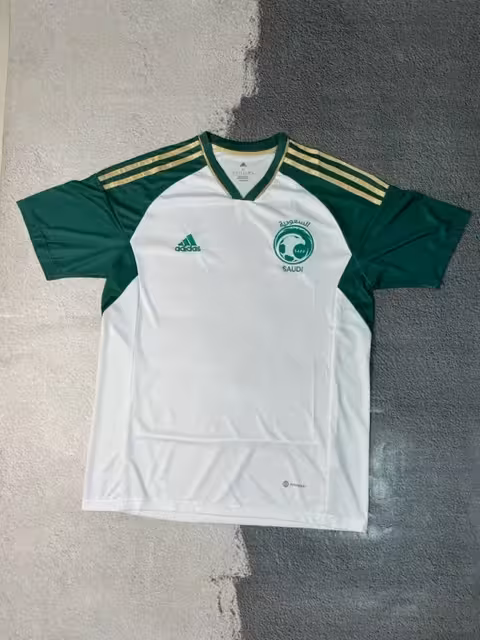 لباس دوم عربستان 2023 (هواداری)