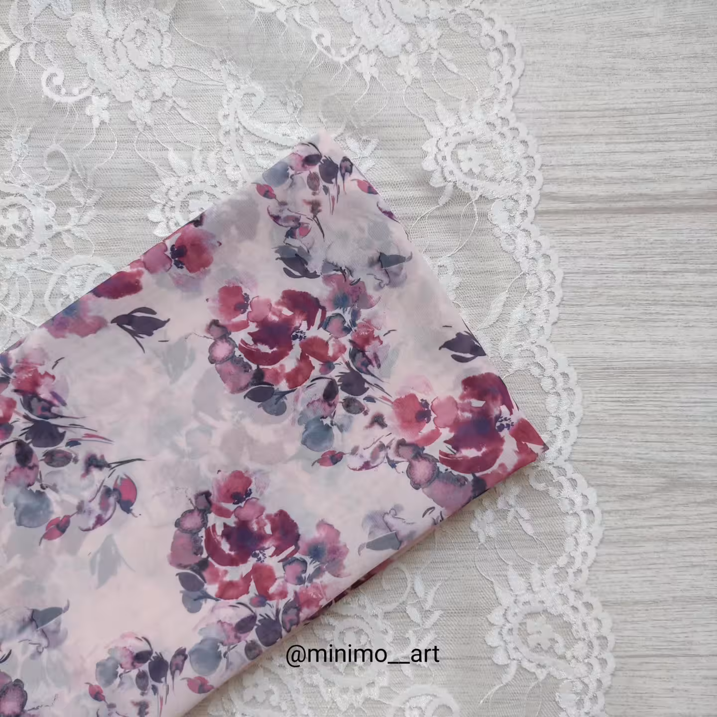 روسری کرپ حریر جدید طرحدار گلگلی قواره 140 مناسب تابستان