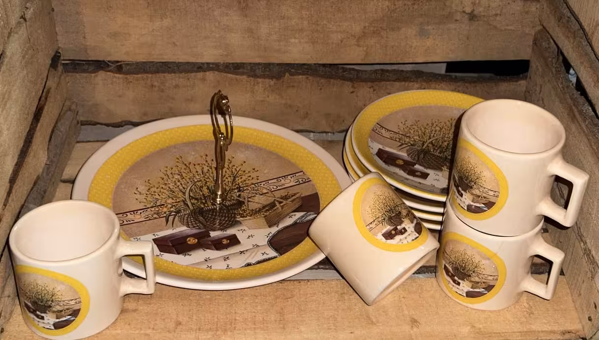 ست چهارنفره پذیرایی لوکس سرامیکی