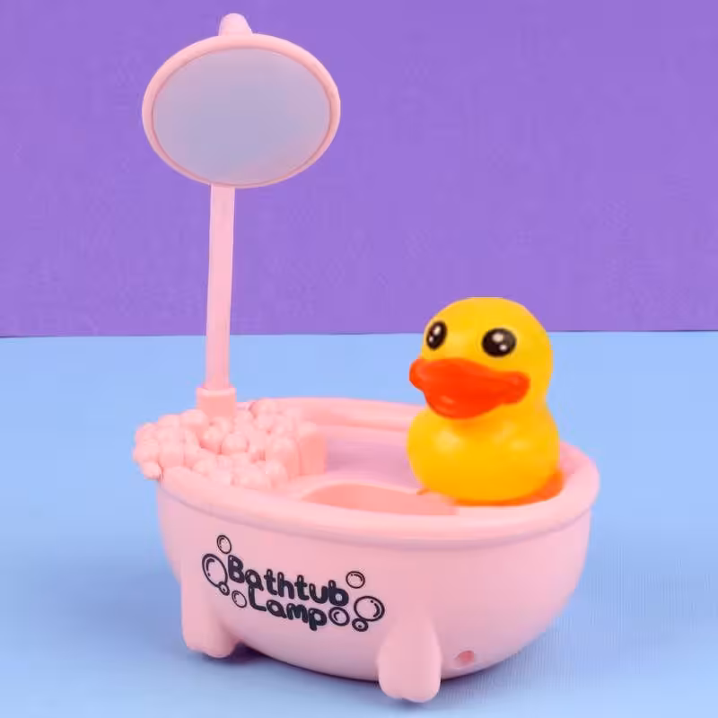 چراغ مطالعه مدل شارژی فانتزی طرح وان حمام و جوجه صورتی سه کاره(چراغ، جاقلمی، تراش)