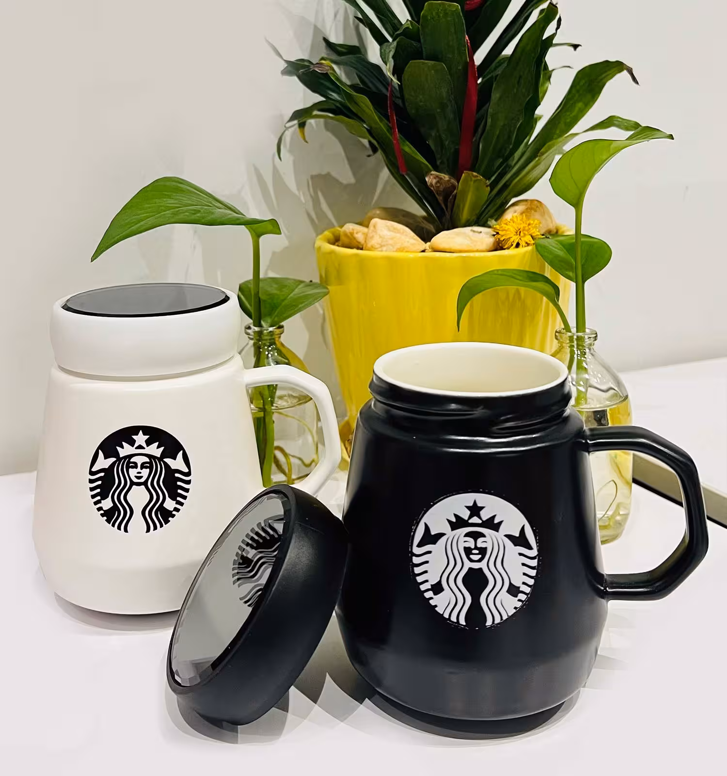 ماگ درب آینه ای Starbucks
