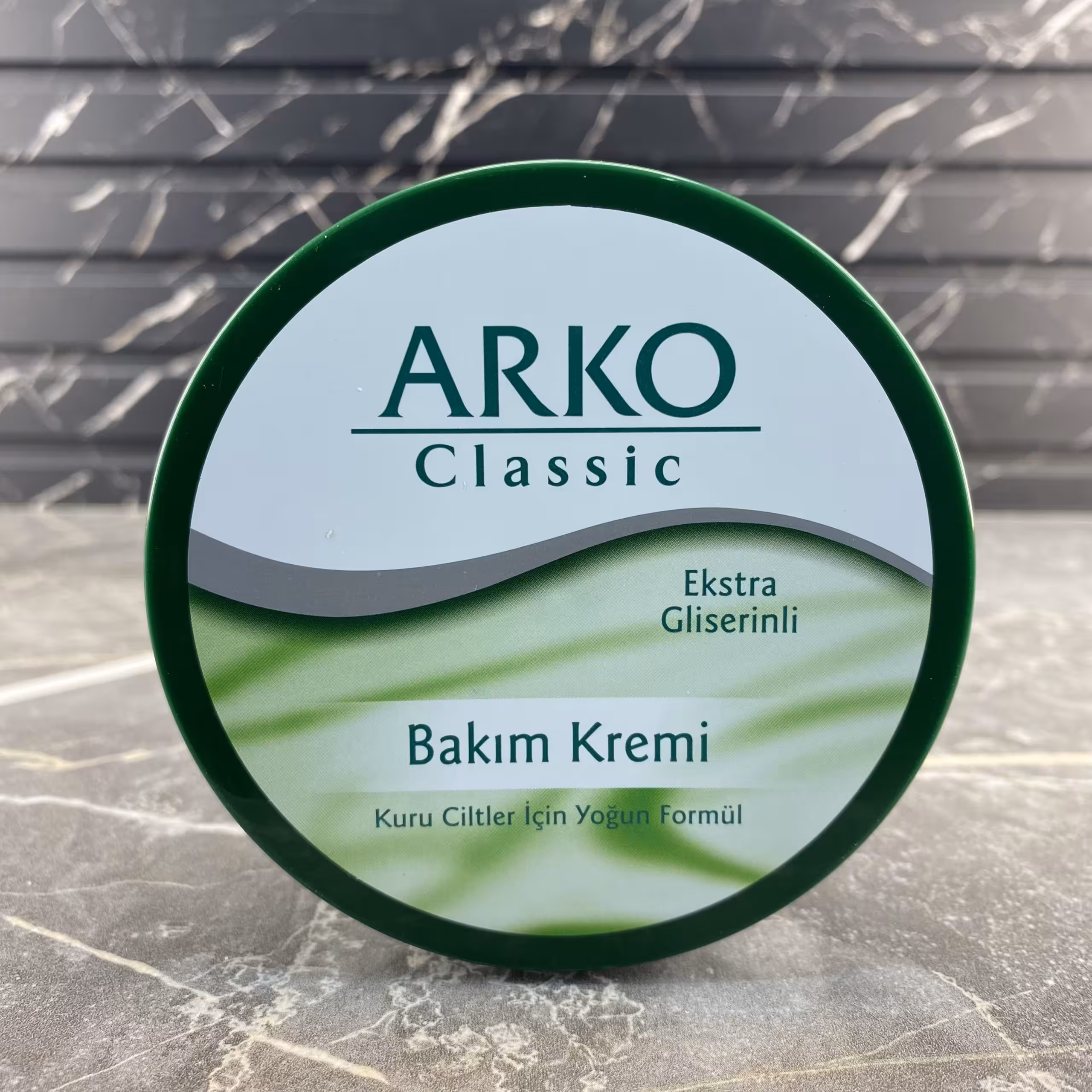 کرم مرطوب کننده آرکو کلاسیک مناسب پوست خشک 250 میل