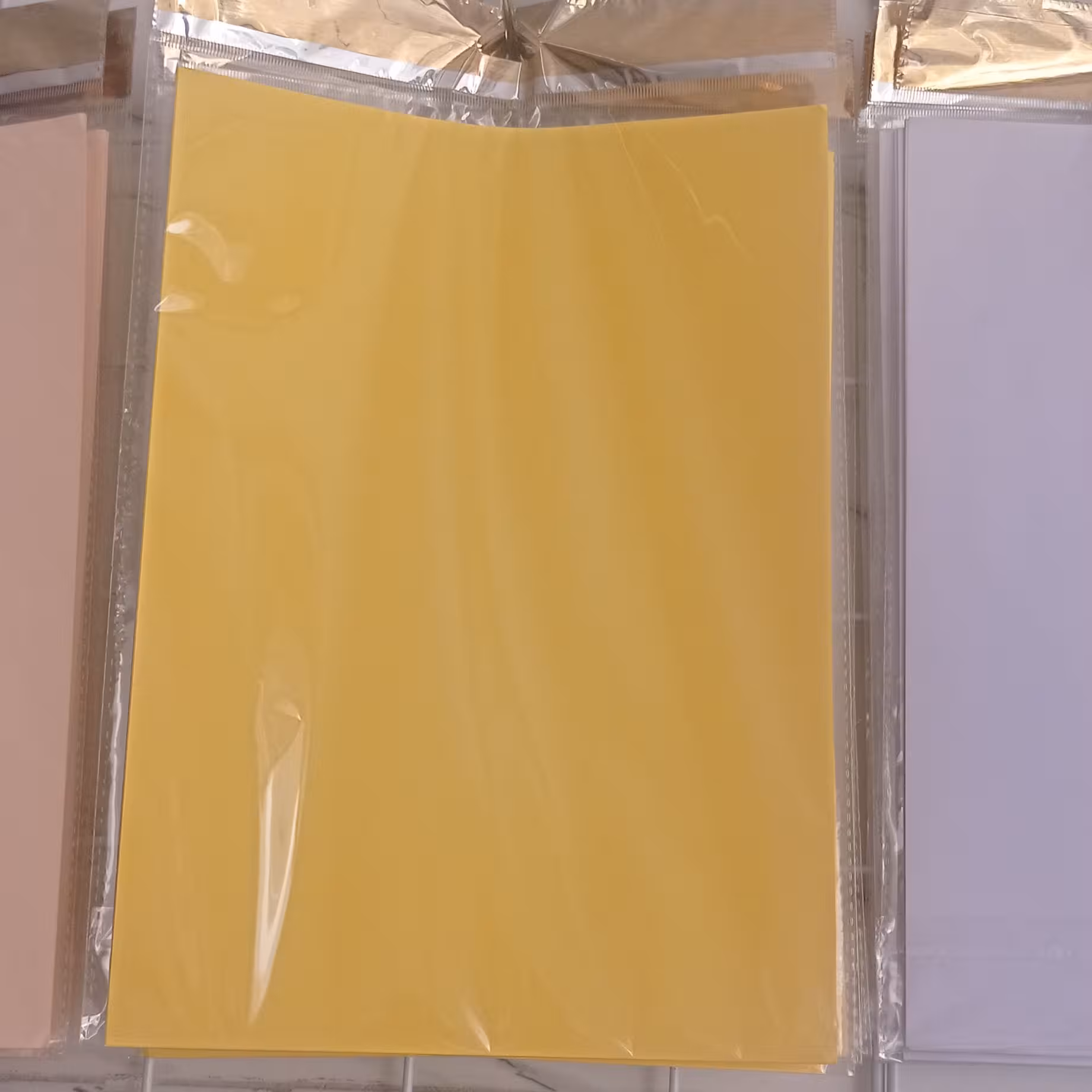 کاغذ رنگی رنگ زرد سایز A4 بسته ده عددی کپی مکس خارجی