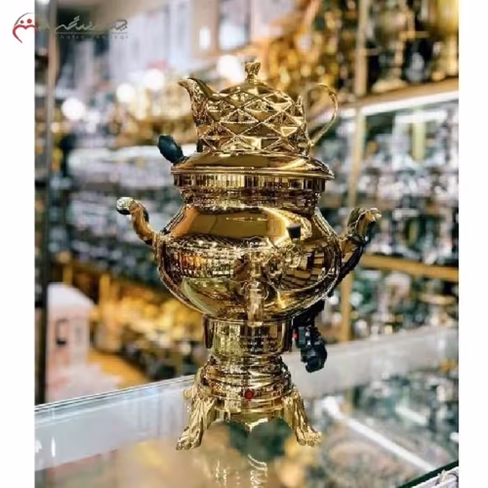 سماور 4 لیتری برقی برنجی، کد 116، با قوری چینی و روکش کروم، دارای ضمانت یک ساله، با طرحی بی نظیر