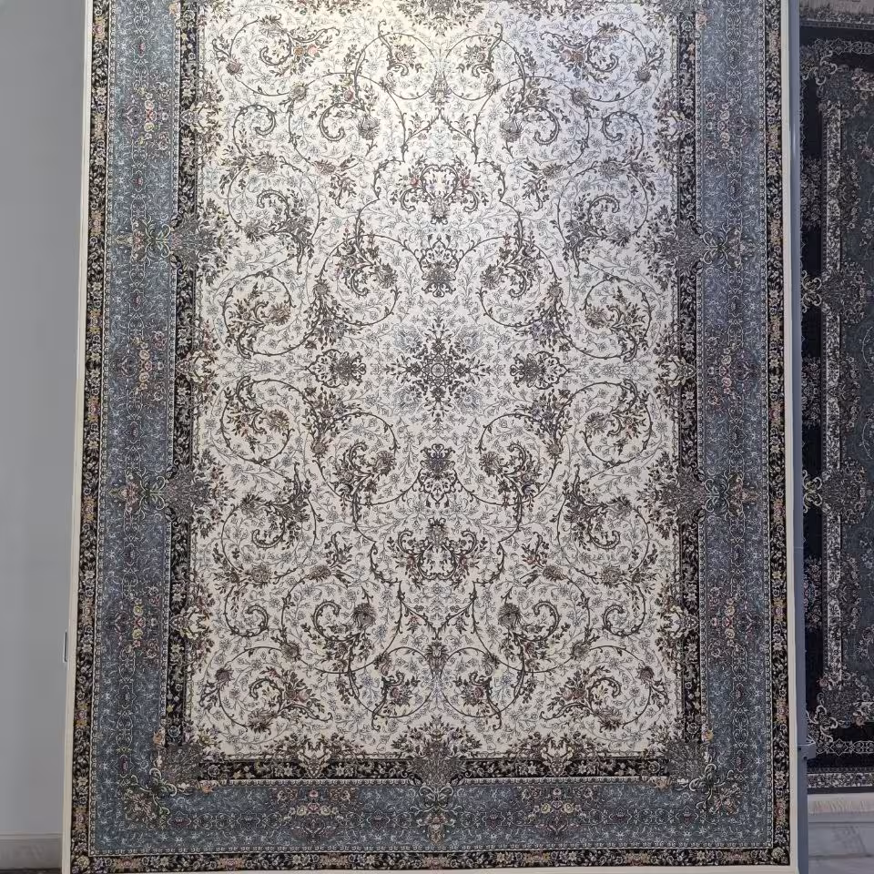 فرش پاتریس 1200شانه  طرح پیچک کرم  کناره 4متری