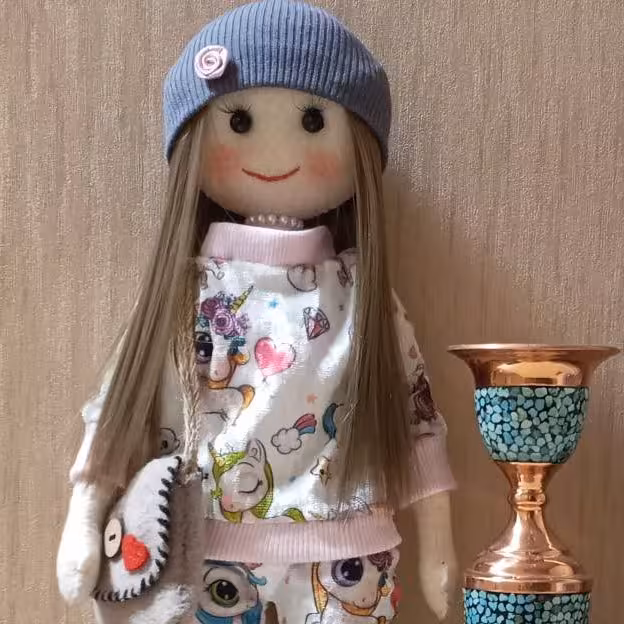 عروسک نمدی 40سانتی مدل گیسو طلایی