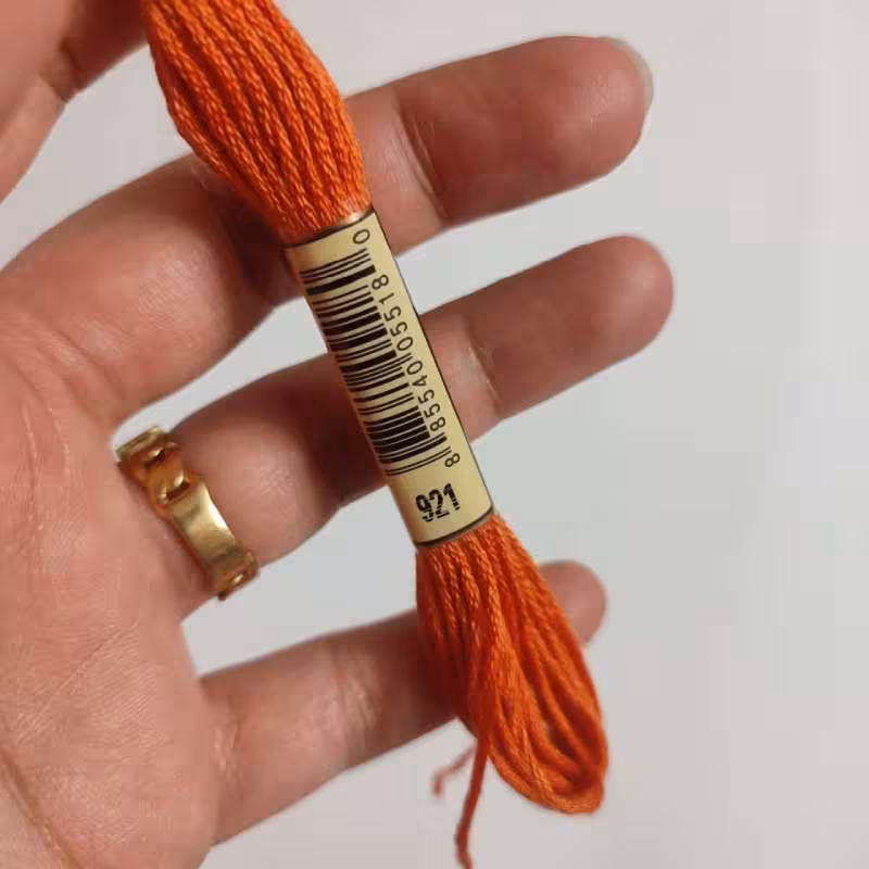 نخ گلدوزی پنگوئن کد 921