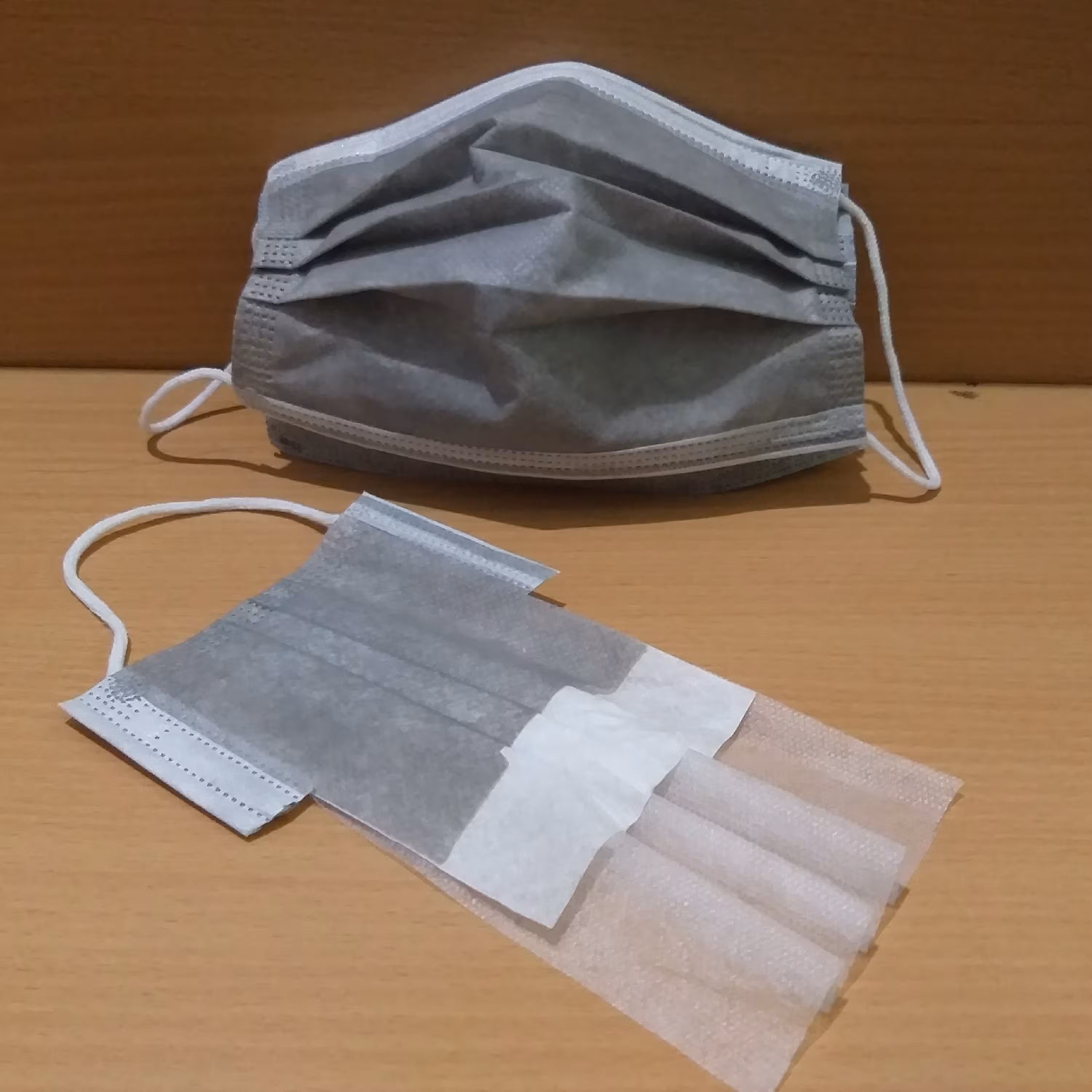 ماسک سه لایه طوسی پک 50عددی