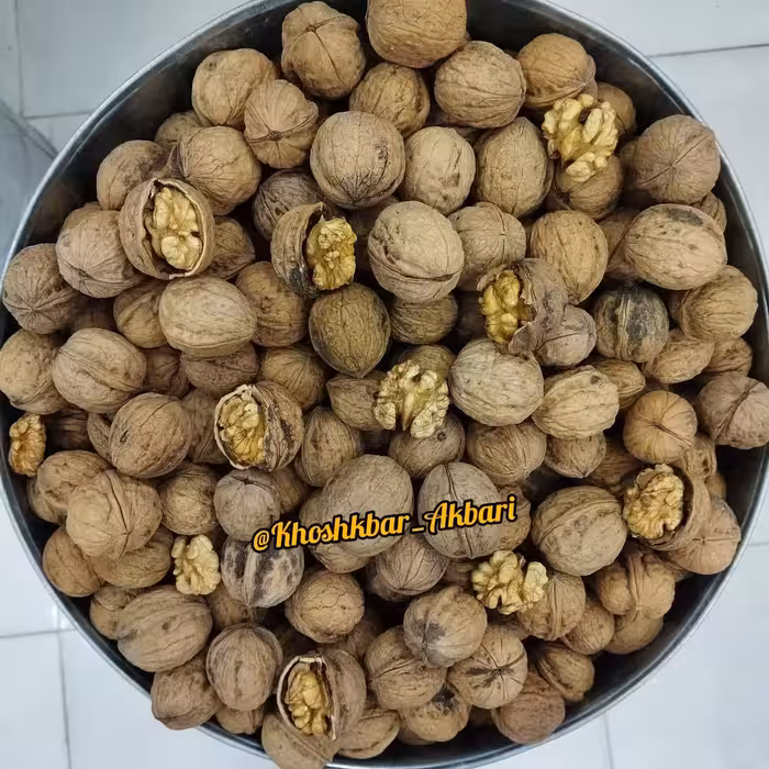 گردو امساله پوست نازک  صد درصد ایرانی پرچرب و خوشمزه  گردو عالی 