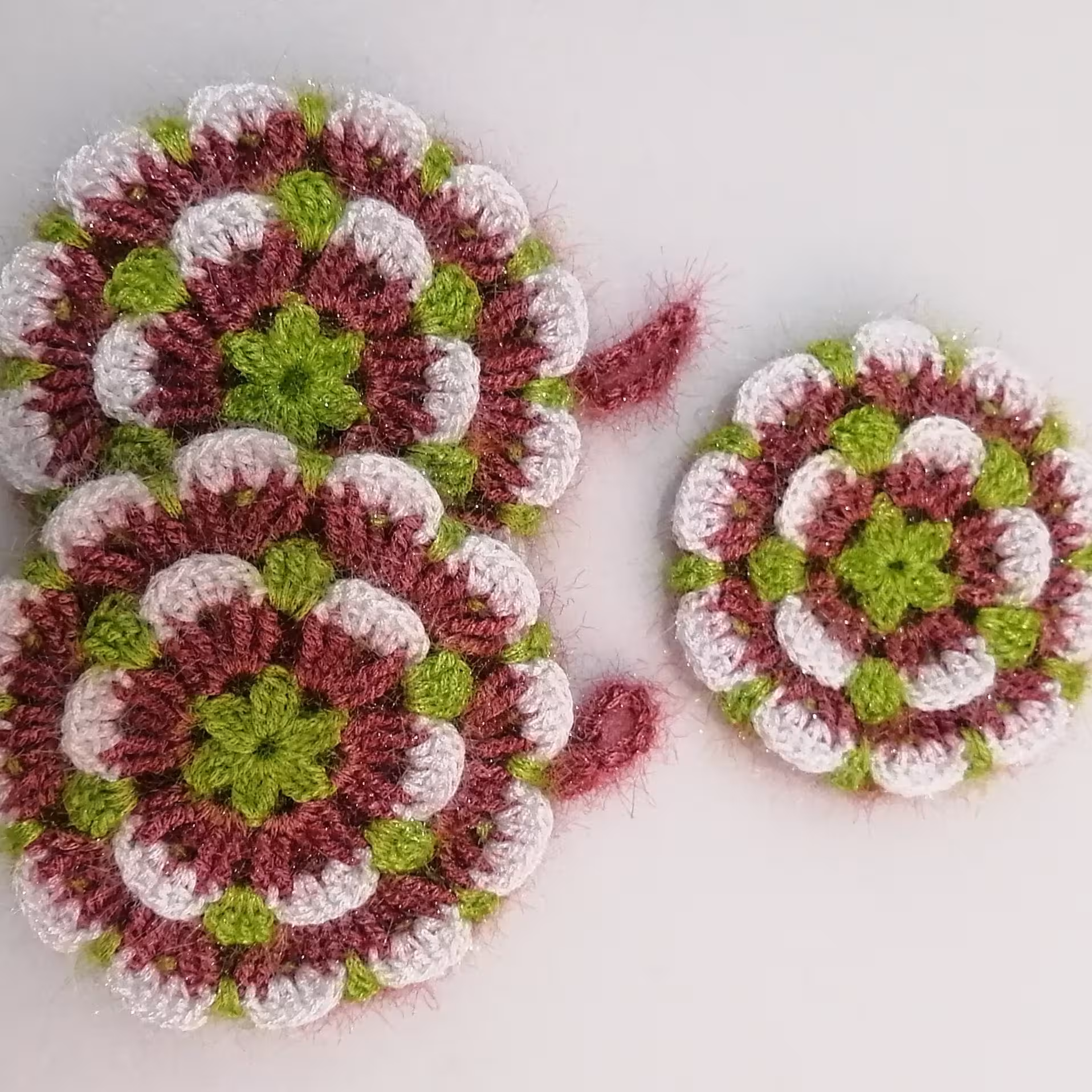 پک سه عددی دستگیره و اسکاج طرح گل ناز، ( کد 041) 