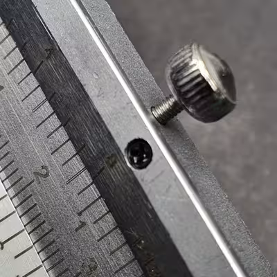 کولیس جاملی کد 15Cm گستره 0-150 میلیمتر