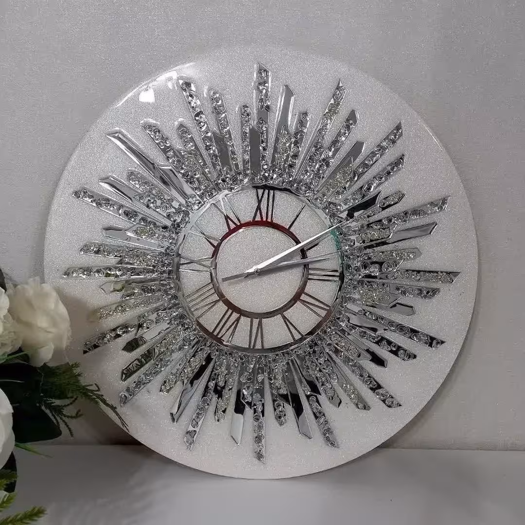 ساعت دیواری  نقره ای 
