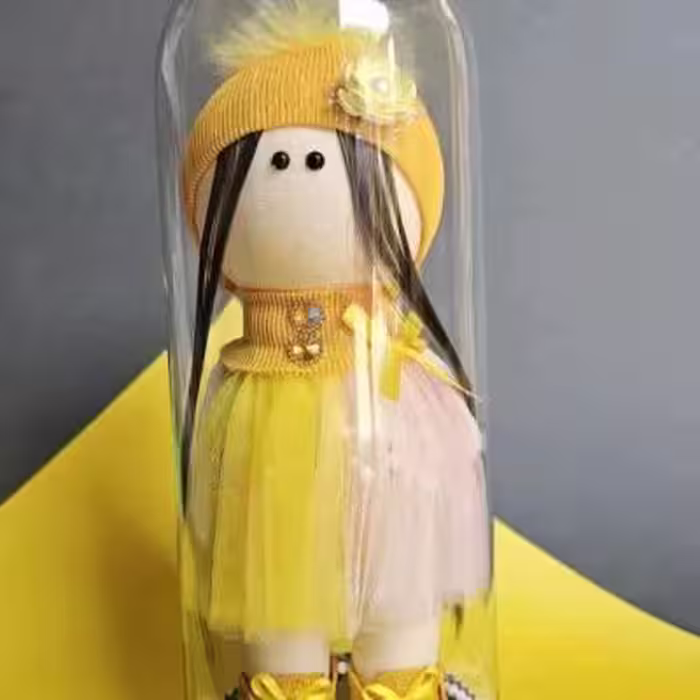 عروسک 30 سانتی باکس دار