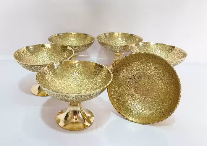 پیاله طاووس لبه ریز برنجی هندی