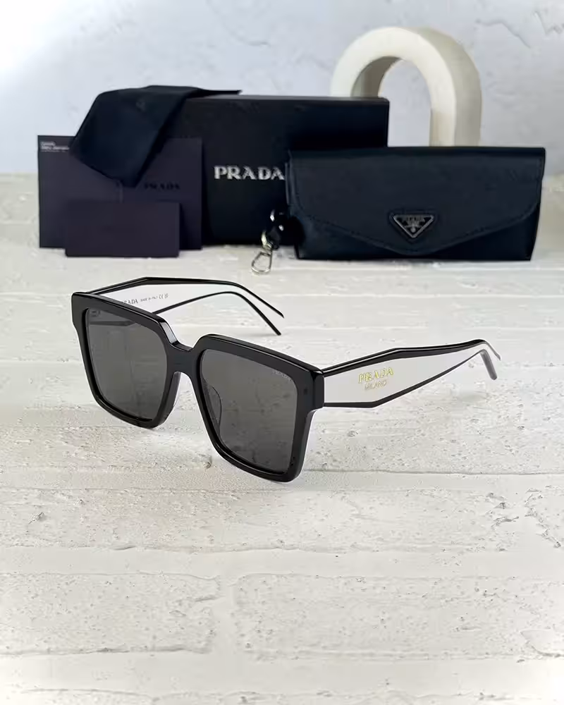 عینک آفتابی زنانه پرادا مدل PRADA SPR24Z