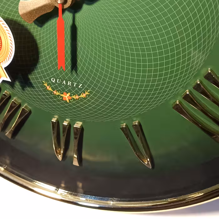 ساعت دیواری سیتی زن مدل 059