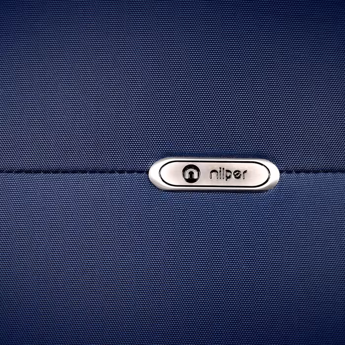 چمدان نیلپر مدل آوان کد 700679 - 111 سایز متوسط