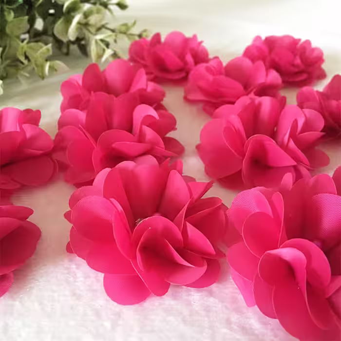 گل رز تزئینی مدل نگین دار کد 507 بسته 12 عددی