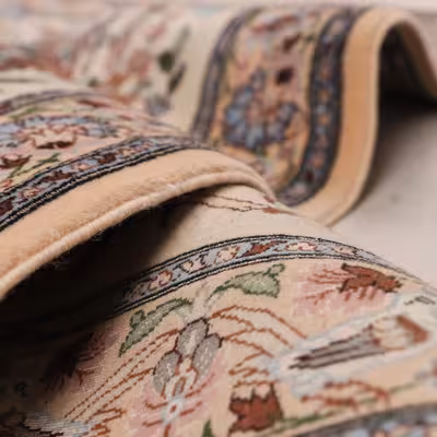 فرش دستبافت یک متری طرح شکارگاهی کد 1402915