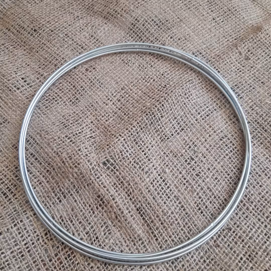 حلقه فلزی 30 سانتی نقره ای