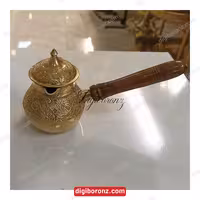 قهوه جوش برنجی برنزی هندی طرح گل دسته چوبی 5 اینچ درب دار