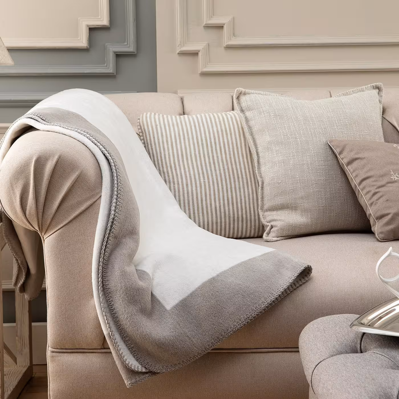 شال مبل مادام کوکو طرح Mignonne