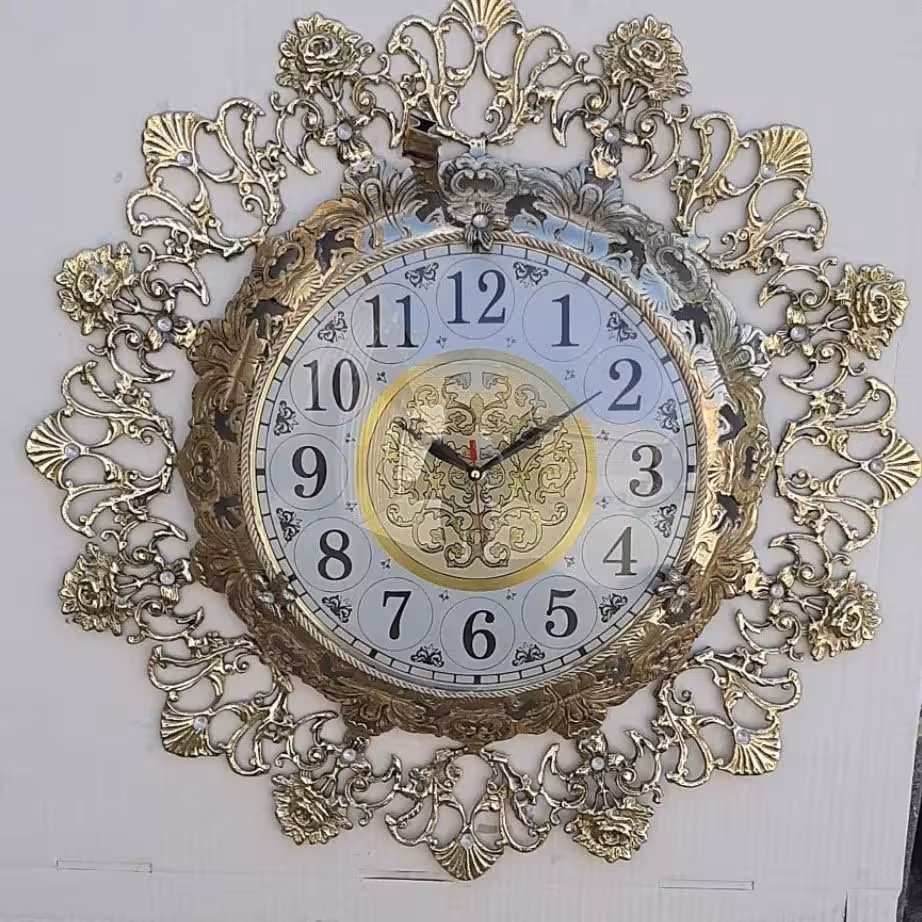 ساعت برنجی دیواری