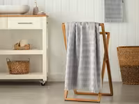 حوله استخری انگلیش هوم طرح Adorn سایز 70*140 سانتی متر