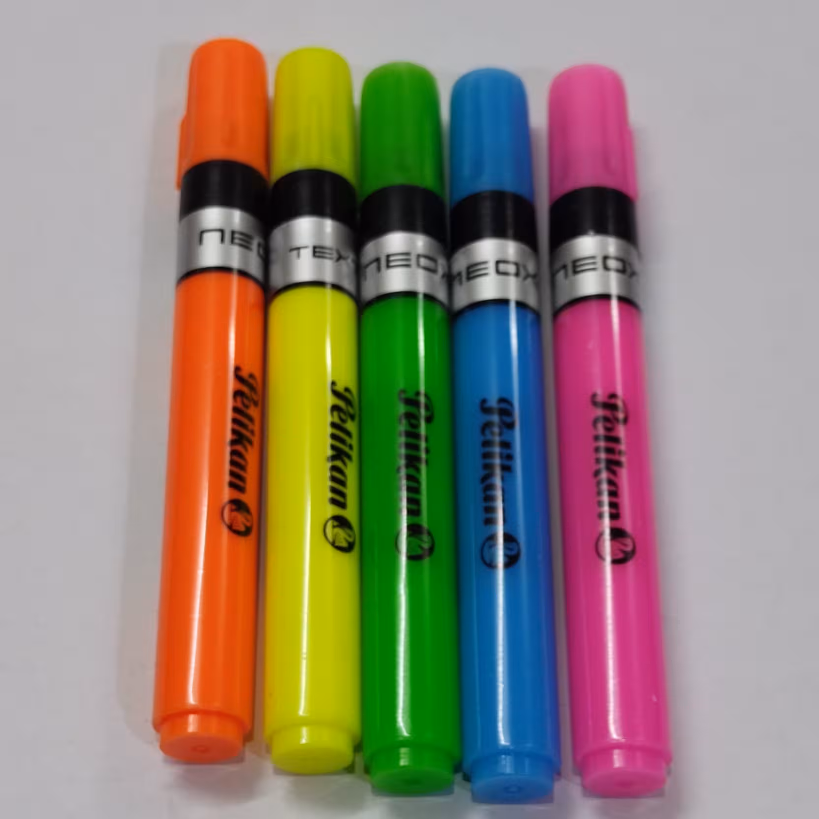 ماژیک علامت زن فسفری پلیکان ایرانی