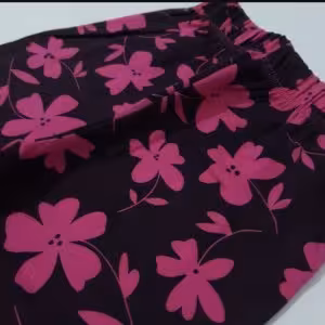 شلوار دخترانه گل دار