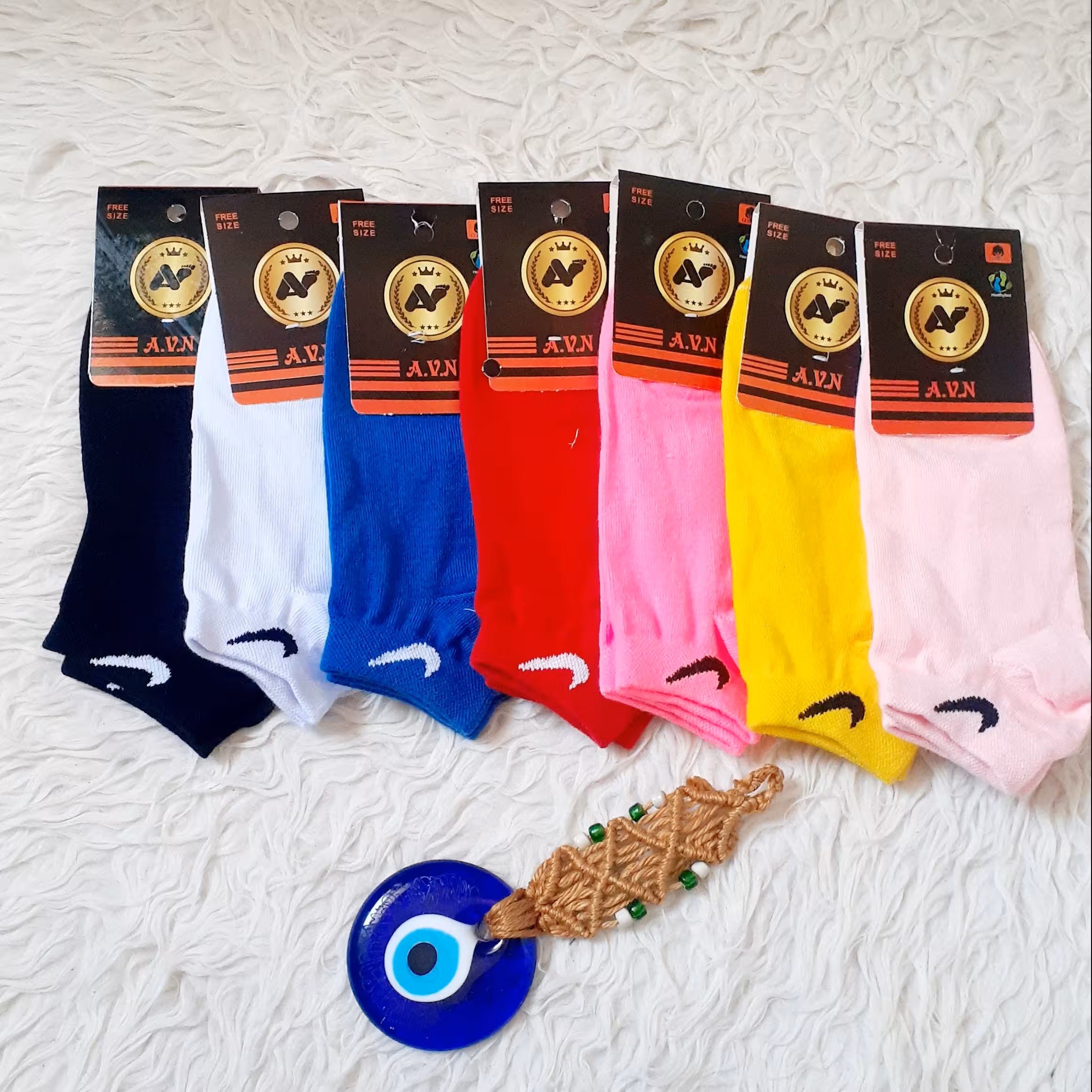 جوراب طرح نایک