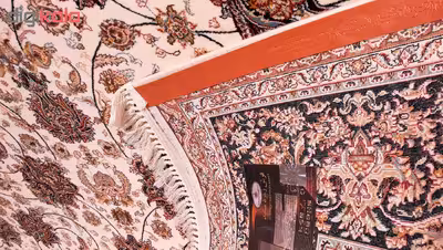 فرش ماشینی زمرد مشهد طرح افشان مدل گل درشت زمینه کرم