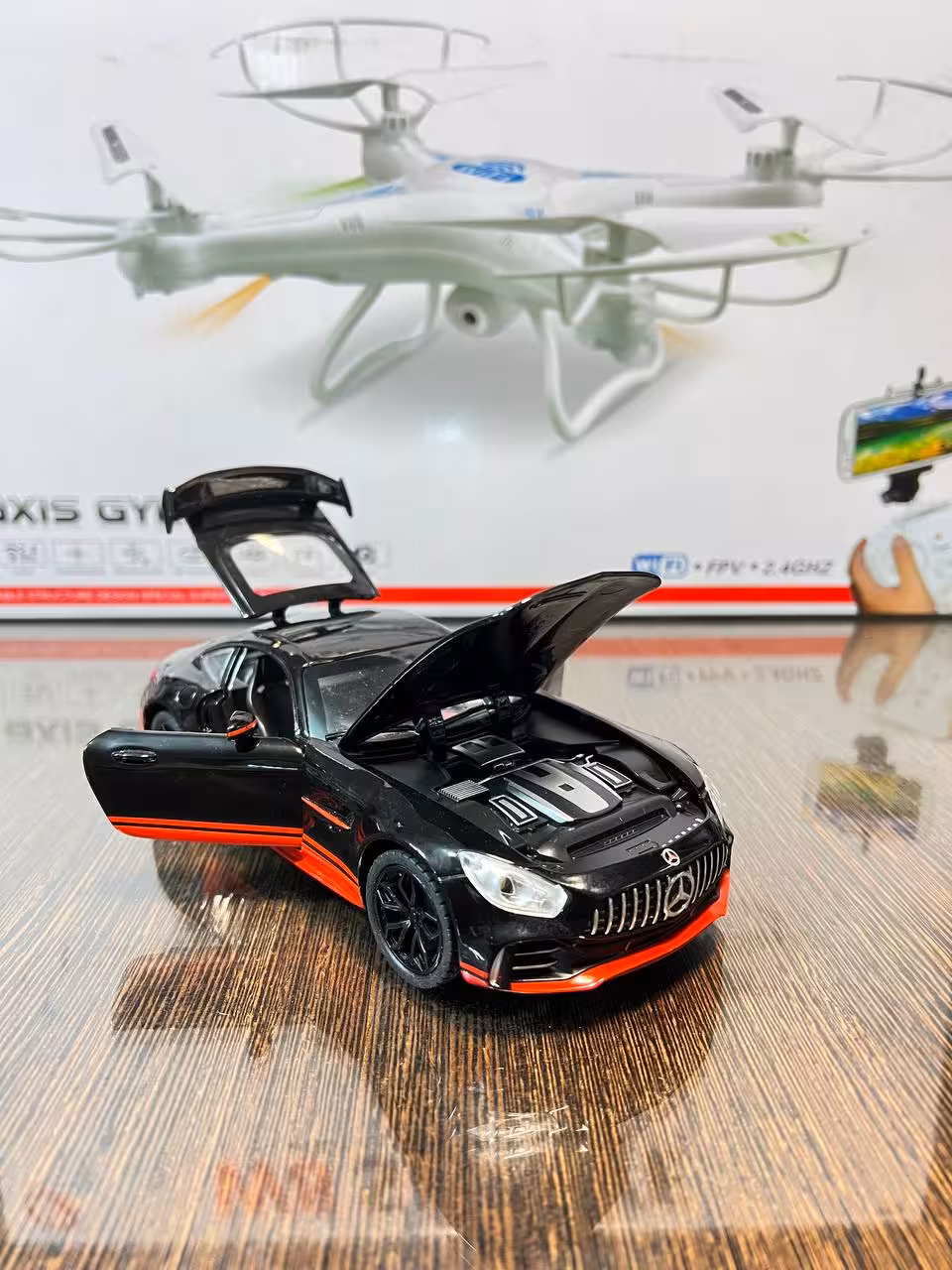 ماکت فلزی عقب کش موزیکال بنز 6 دربازشو