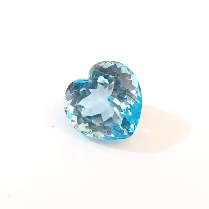 نگین سنگ توپاز تراش قلب 18.6 قیراطی کد TP002