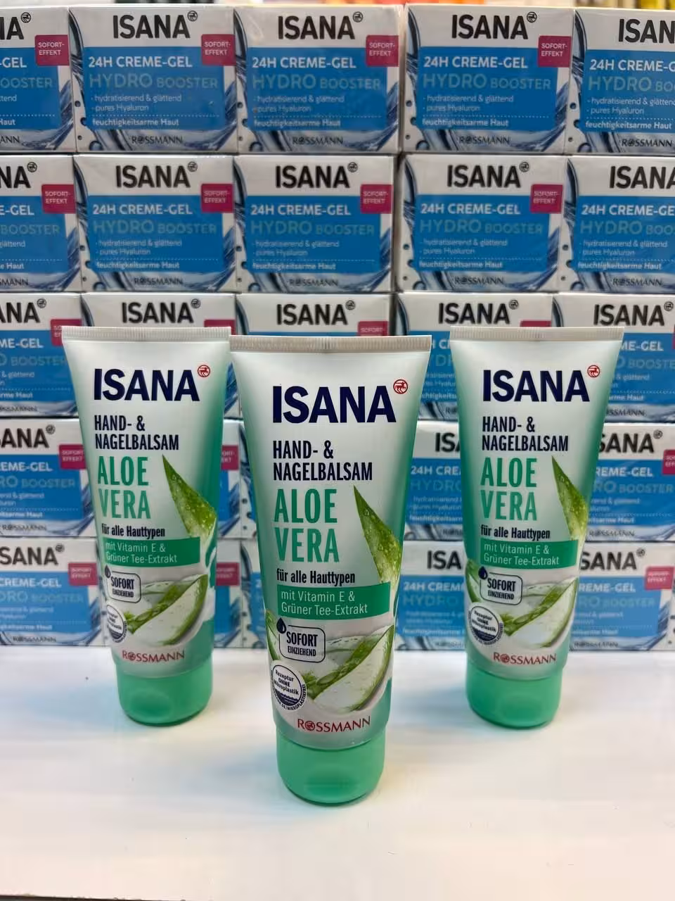کرم دست و ناخن ایسانا آلوئه ورا Isana Hand Creme Aloe