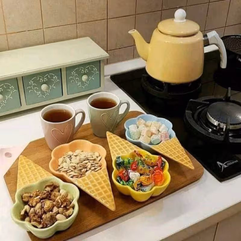 بستنی خوری مدل باریز  منایب برای استفاده در منزل و کافی شاپها 