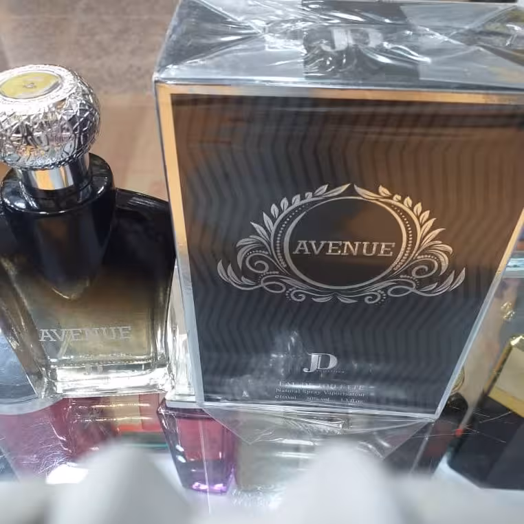 ادکلن کرید.  اونتوس اماراتی