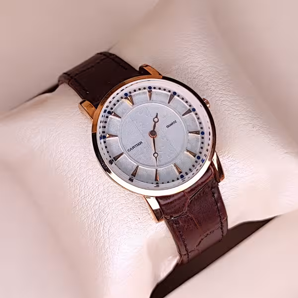ساعت مچی زنانه کارتیر رزگلد سفید صدفی (Cartier)