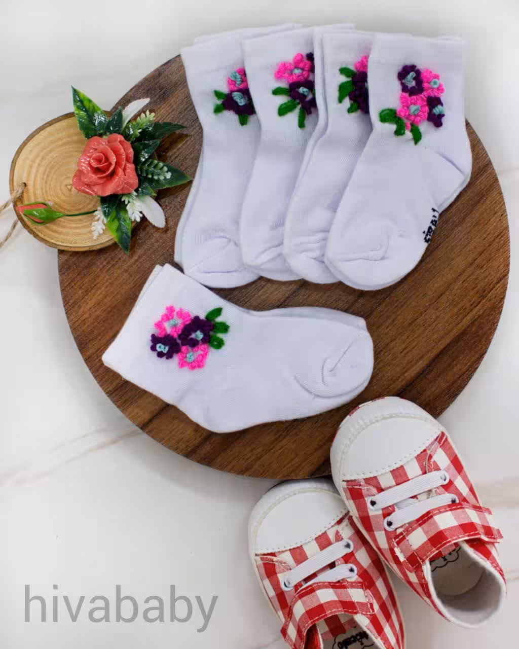 جوراب گلدوزی بچه گانه