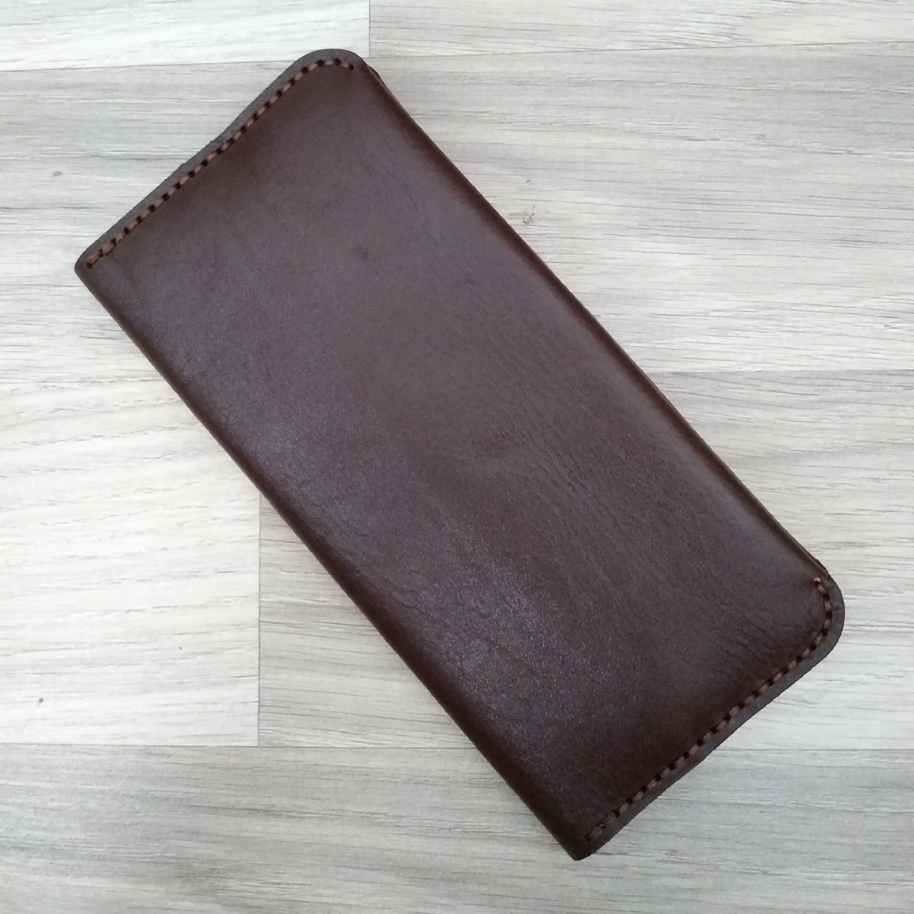 کیف پول با چرم طبیعی گاوی و دستدوز 