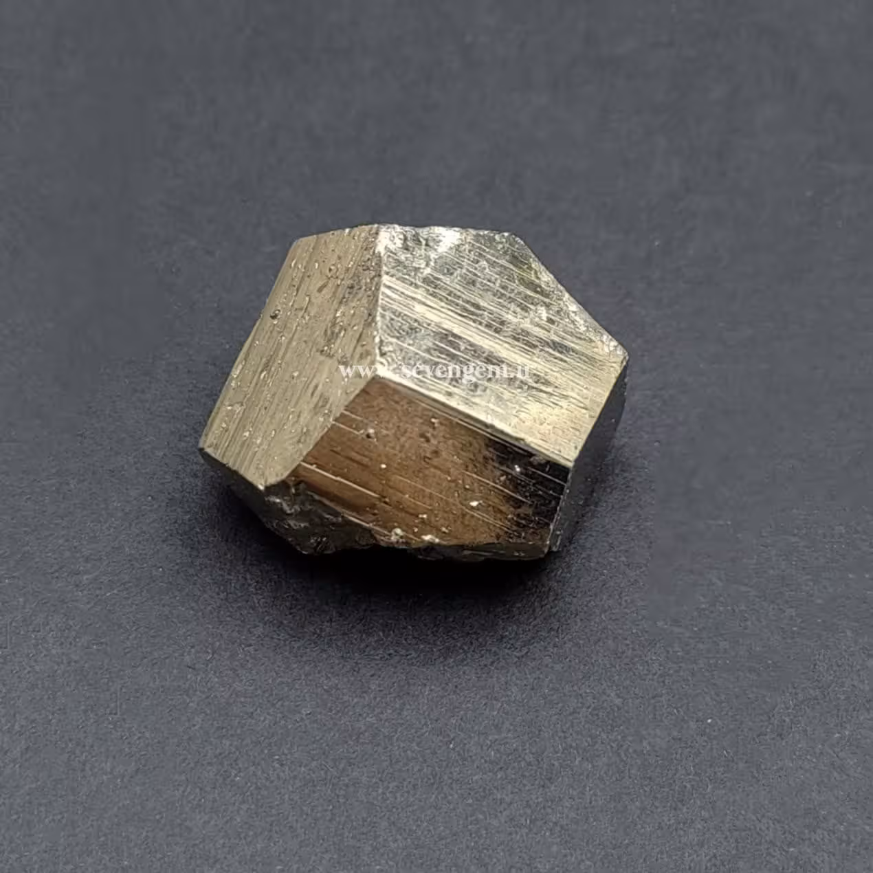 بلور سنگ پیریت طلایی آینه ای (کدA894)