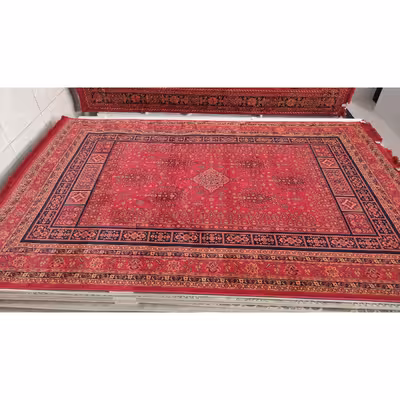 فرش ماشینی زمرد مشهد مدل کهنه نما زمینه لاکی