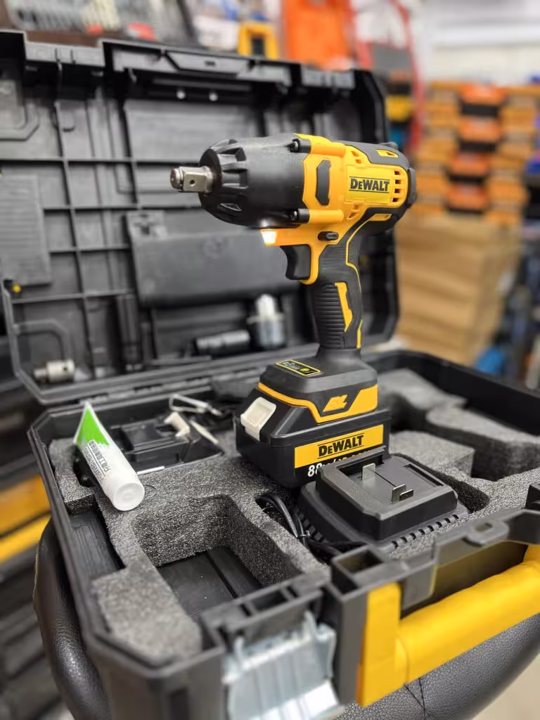 بکس شارژی موتور برشلس دیوالت 88 ولت