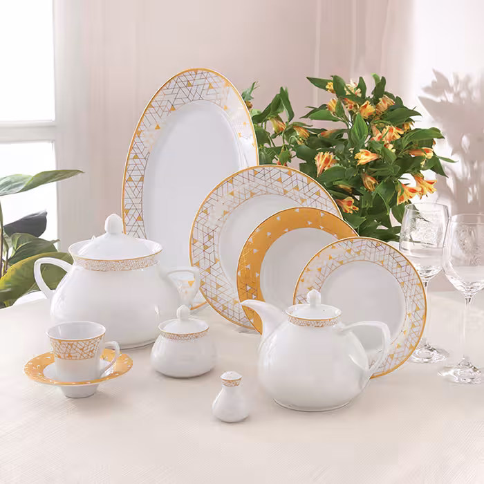 سرویس چینی 108 پارچه 12 نفره طرح ژئومتریکال طلایی