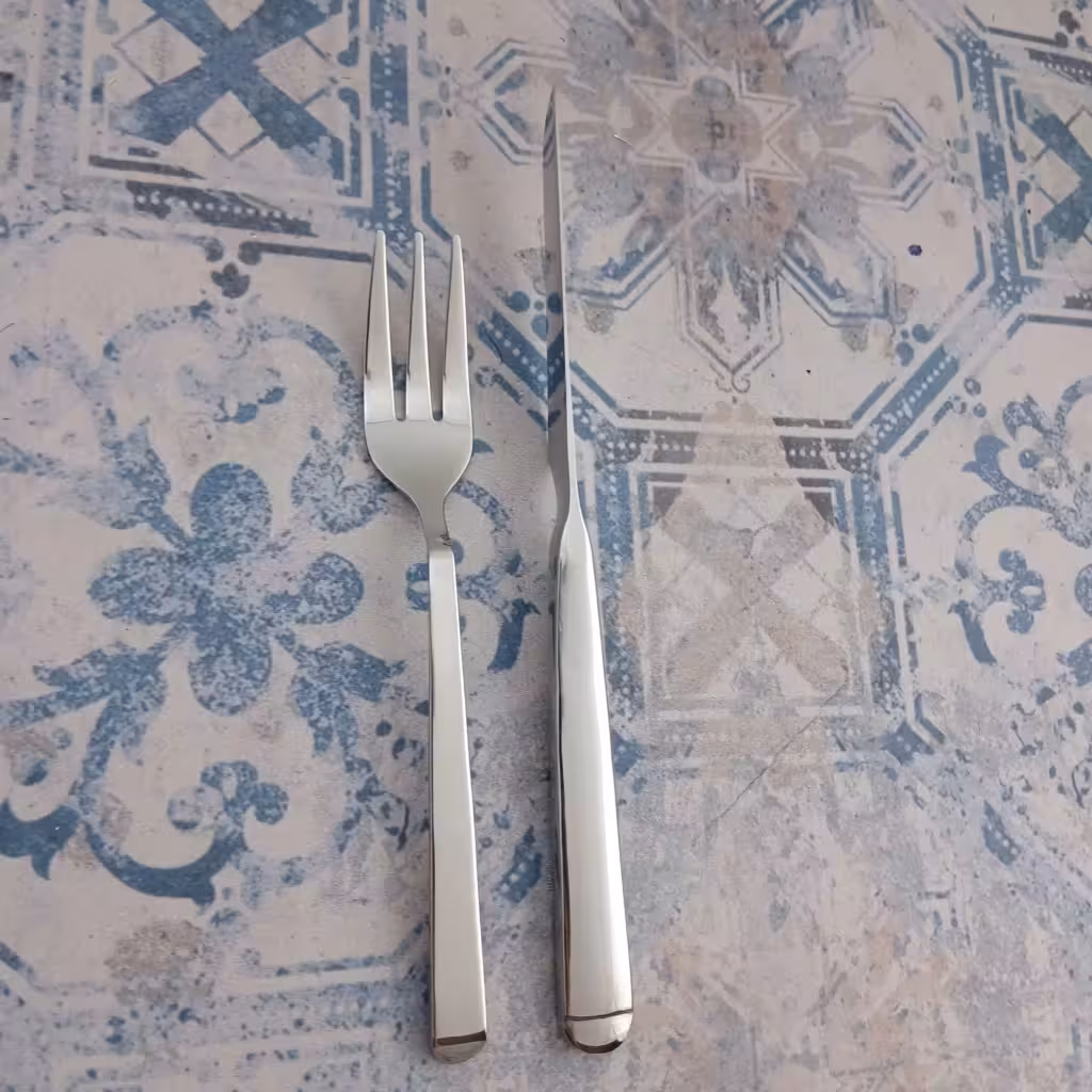 کارد چنگال 12 پارچه یونیک مدل باواریا