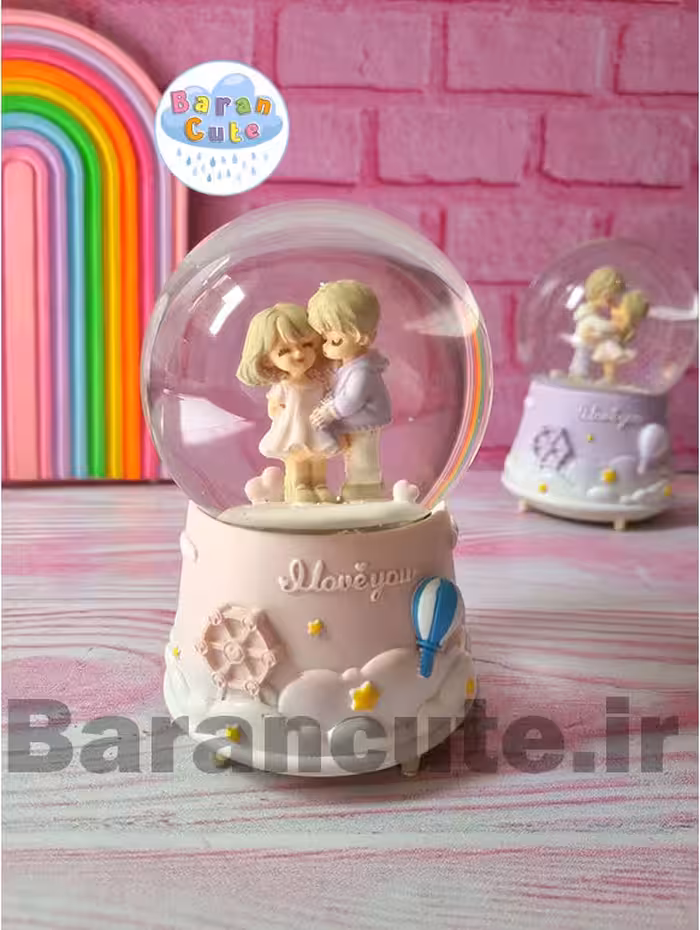 گوی موزیکال پمپی برفی چراغ دار سایز بزرگ طرح عاشقانه