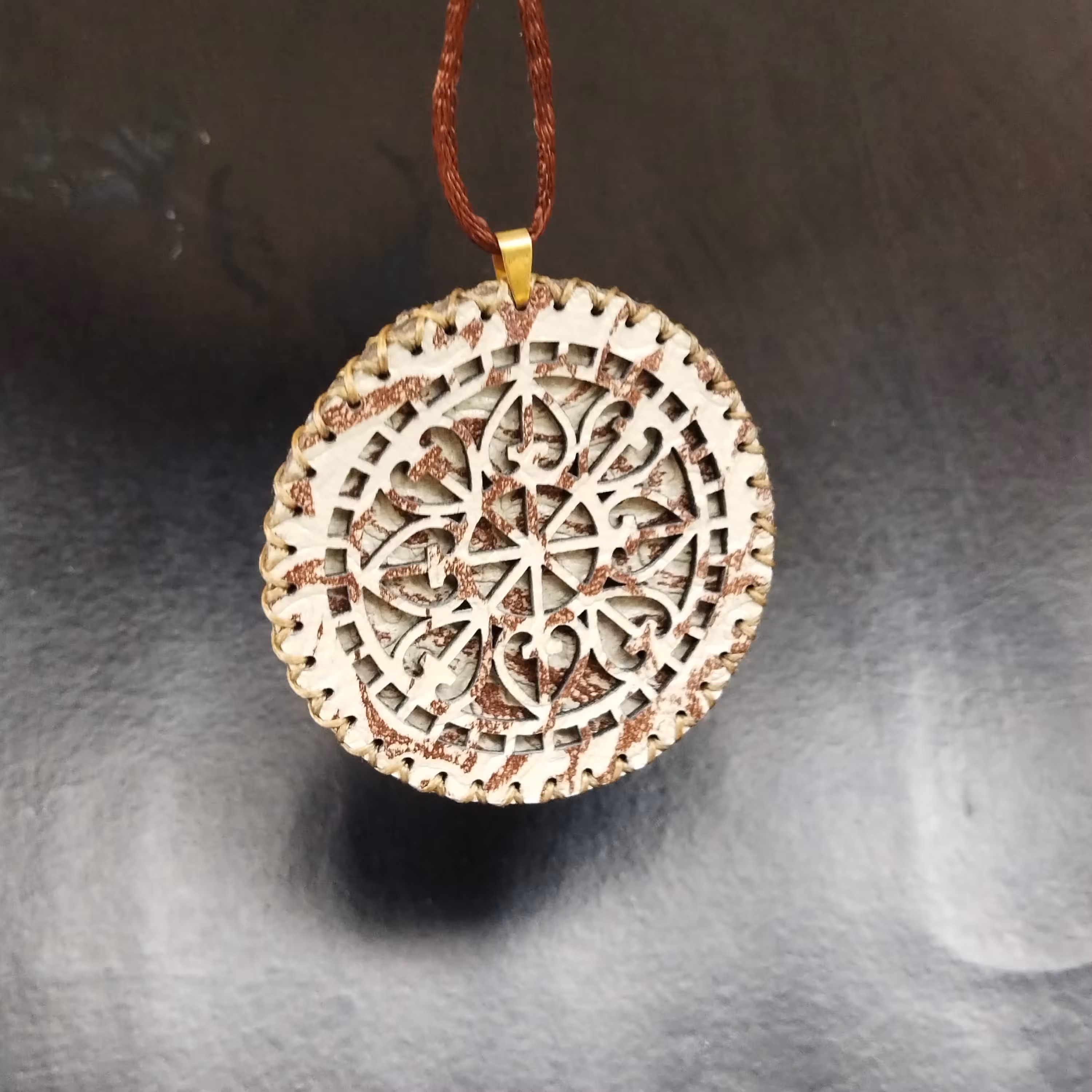 گردنبند چرمی طرح سیاه مشق گردنبند چرمی حرز گردنبند حرز گردنبند دعا  