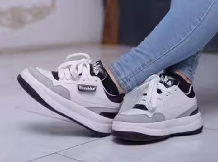 کتانی زنانه. کیفیت اصلی