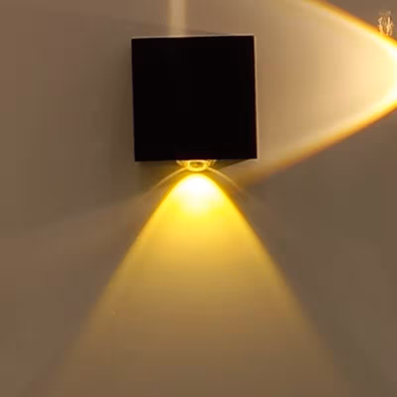 چراغ دکوراتیو دیواری یک طرفه بدنه آلمینیوم